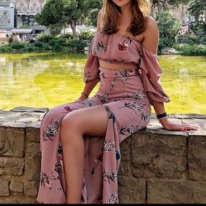 Lulus Two Piece Set Floral Pink crop top and pants